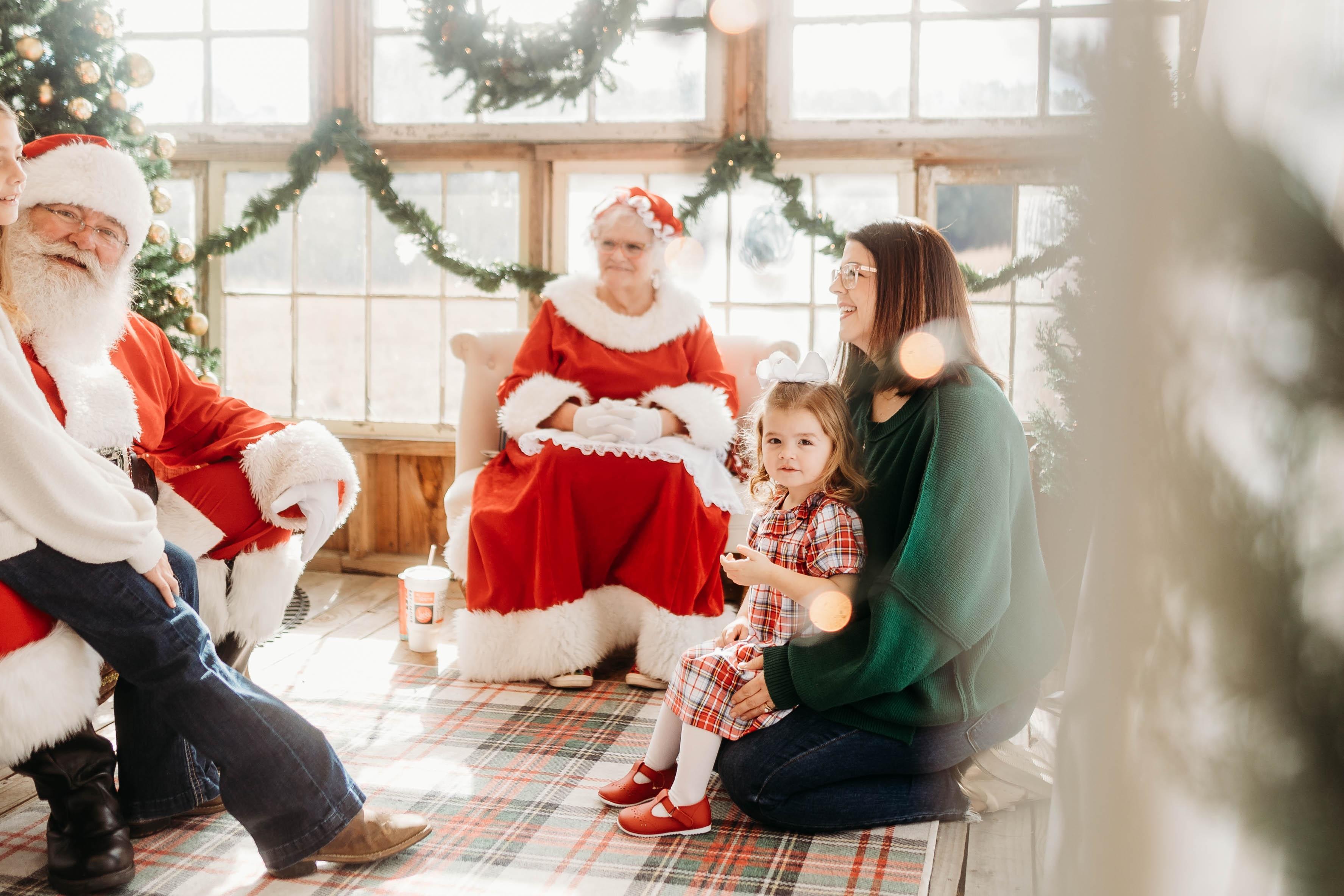 Santa Claus is coming to Twice the Focus!